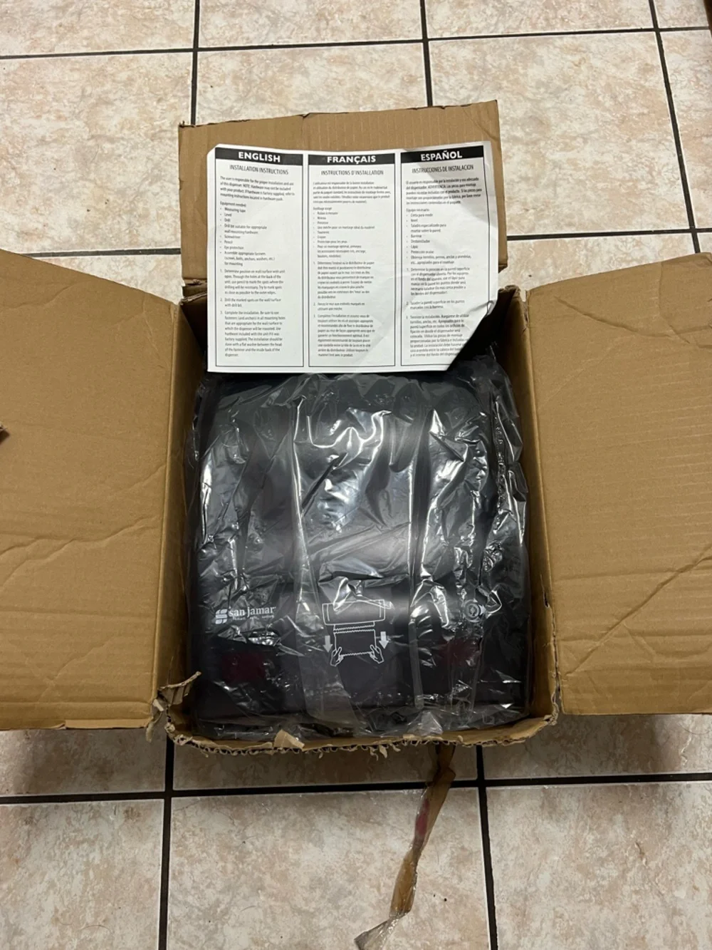San Jamar Simplicity Essence Roll Towel Dispenser T7400TBK